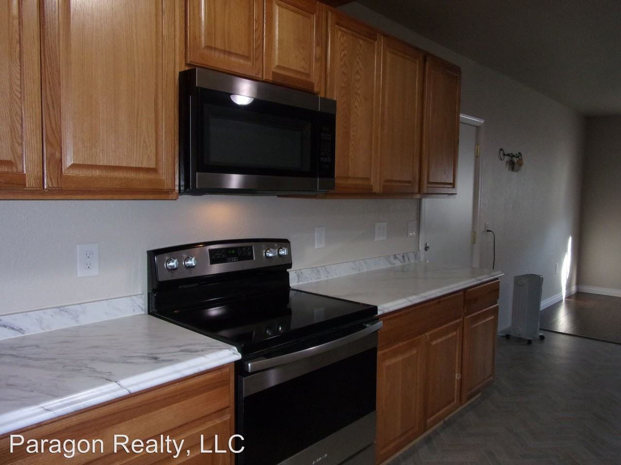 632 N 3rd St. - Photo 3 of 12