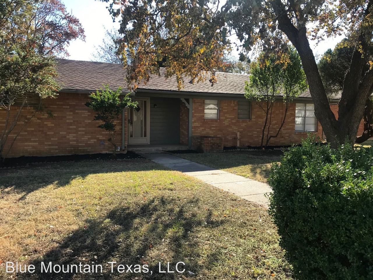 5801 Sandra Dr - Photo 2 of 20