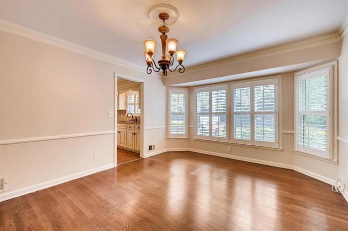 4475 North Peachtree Road - Photo 3 of 17