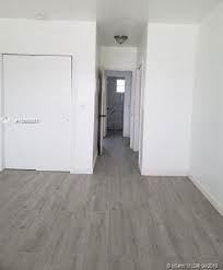 6930 Rue Versailles - Photo 3 of 10