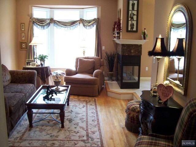 121 Winding Creek Way 121 - Photo 2 of 12