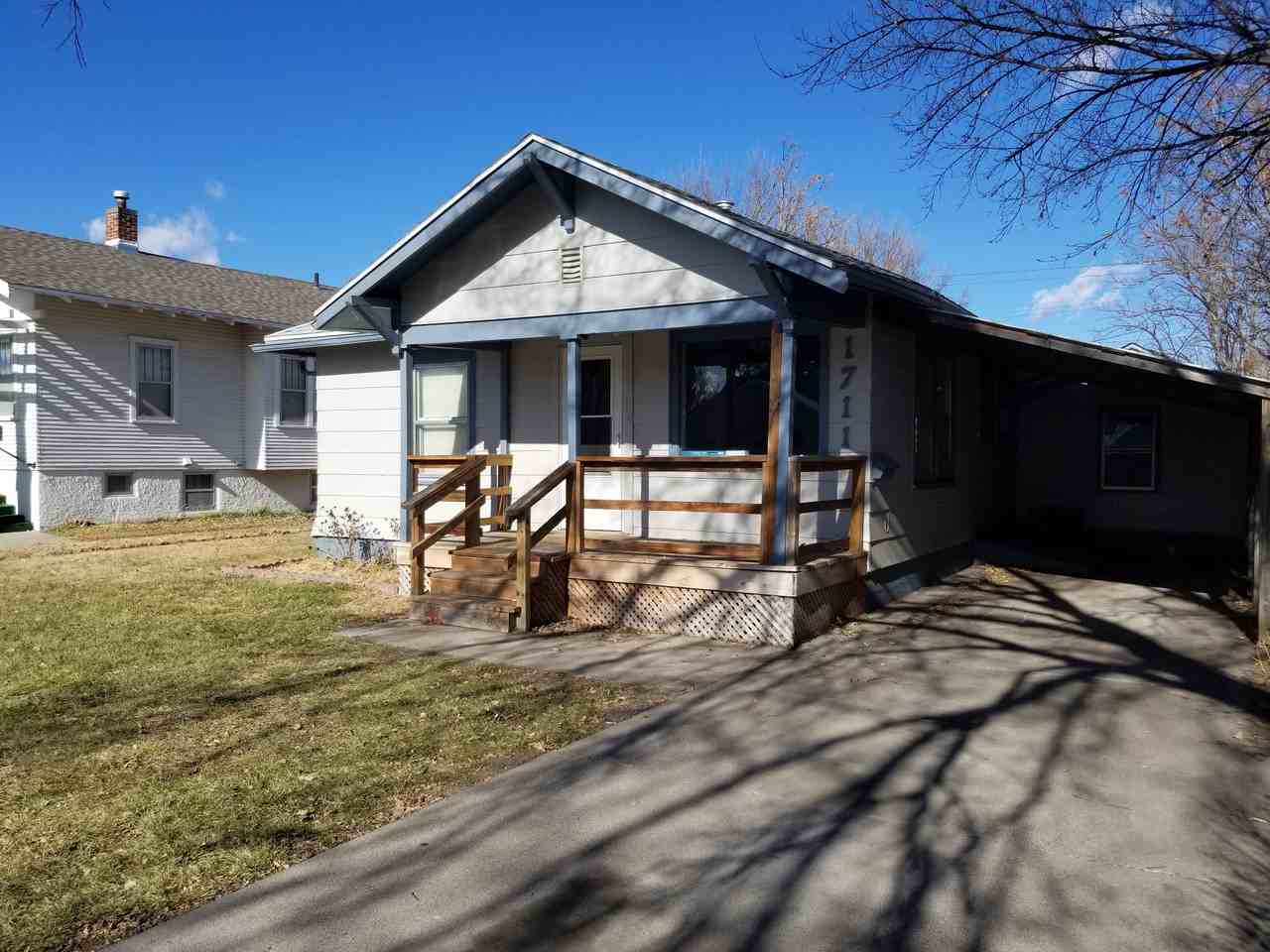 1711 W 4th - Photo 2 of 17