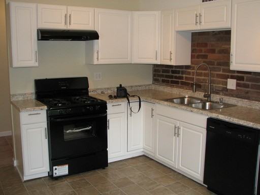 2048 St Teresa Dr - Photo 3 of 9