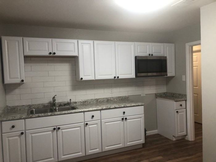 1209 East Cowden Avenue - Photo 3 of 10