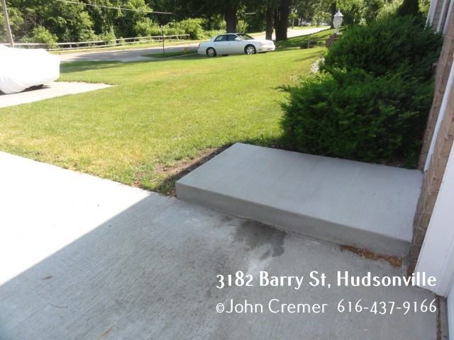 3182 Barry Street - Photo 3 of 27