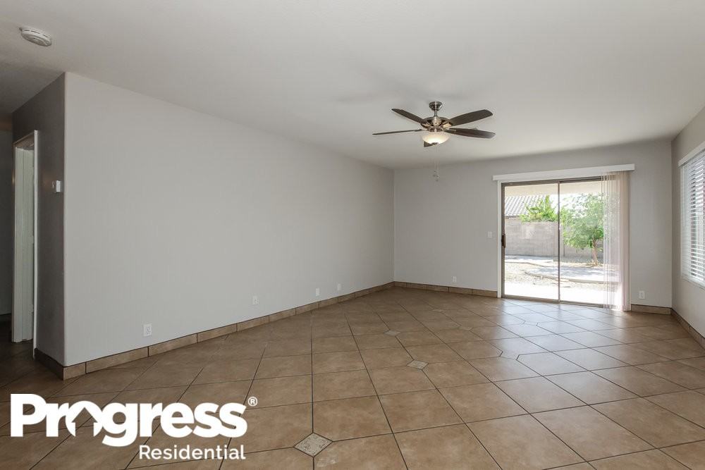 9247 W Ironwood Drive - Photo 2 of 15