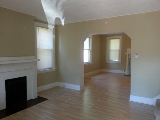 35 Haldane St - Photo 2 of 8