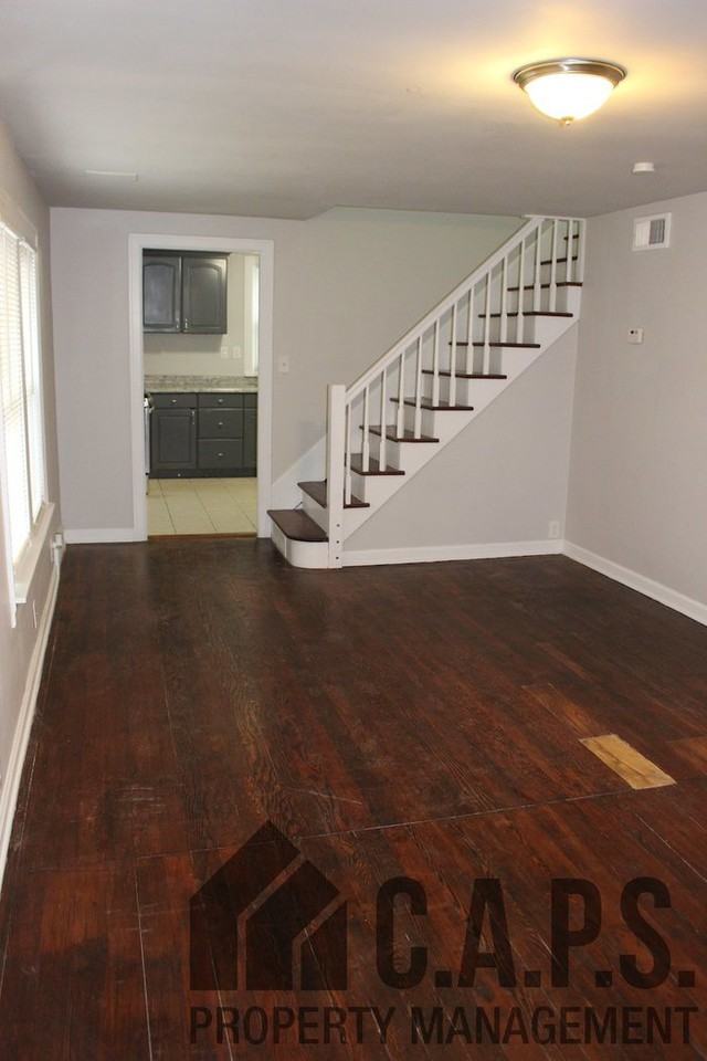 7209 Catherine Street - Photo 2 of 20