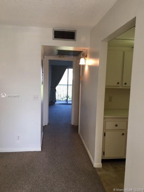 13355 Sw 9th Ct 310h - Photo 3 of 10