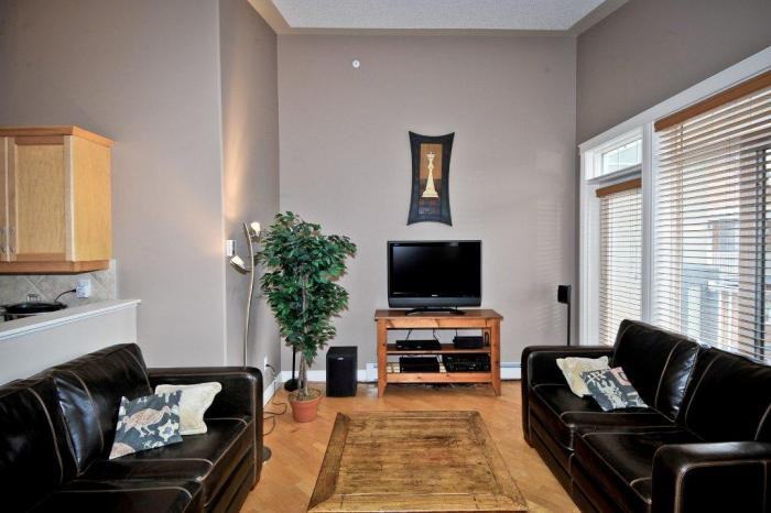 2411 The Waterford Bldg C - Photo 3 of 9