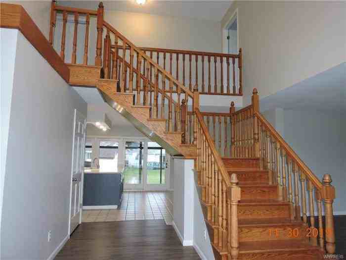 4676 Brompton - Left Side Drive - Photo 3 of 18