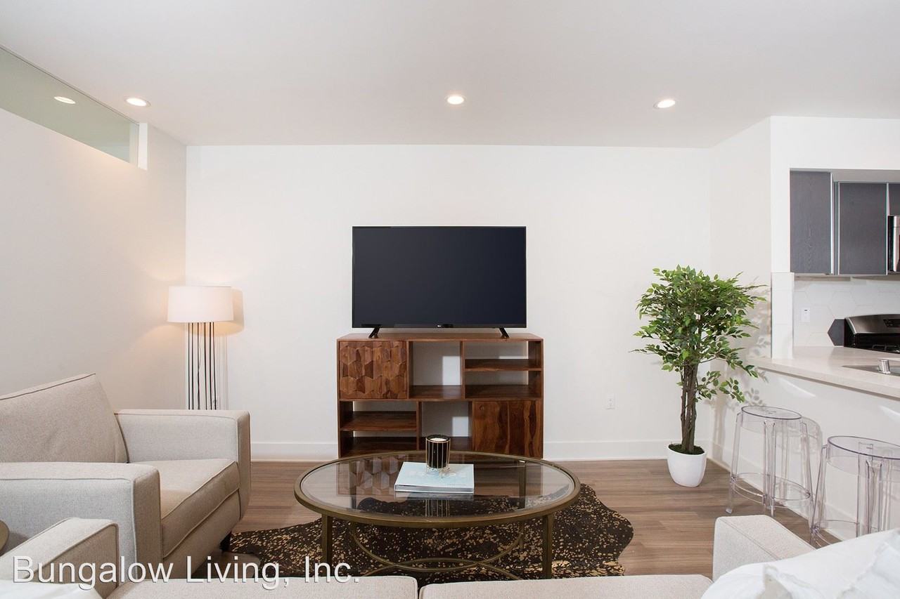 120 S Orlando Ave - Photo 2 of 6