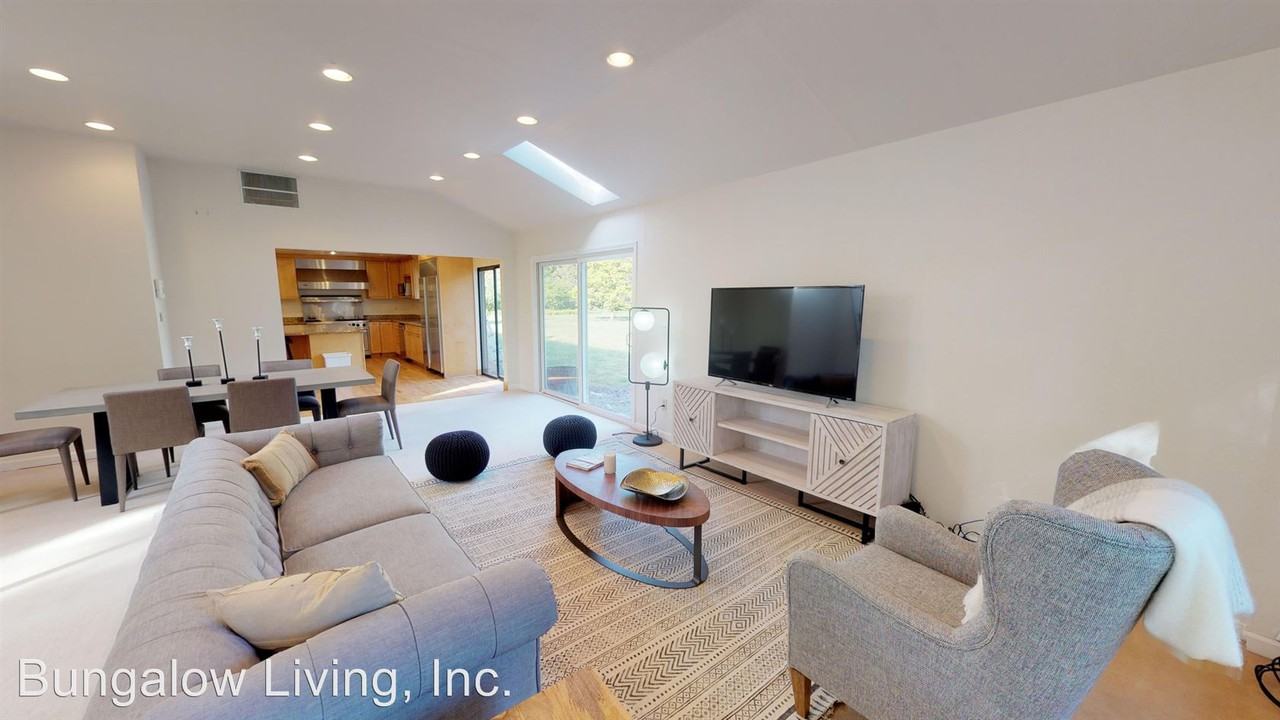 168 Burns Ave - Photo 2 of 10