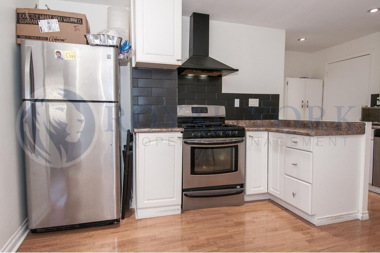 1988 Guild Road - Photo 2 of 17