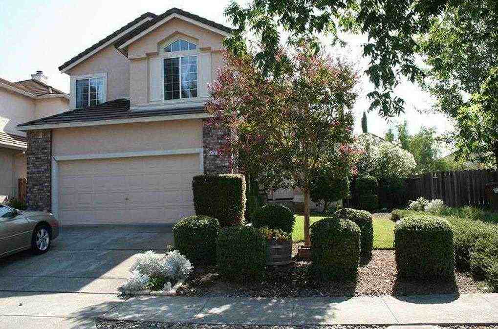 2157 Camenson St - Photo 2 of 9