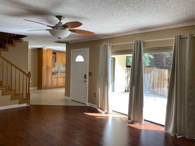 705 1st Ct. - Photo 2 of 7