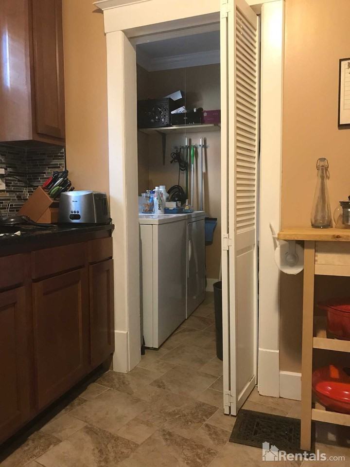 1640 Tyler Parkway - Photo 3 of 18