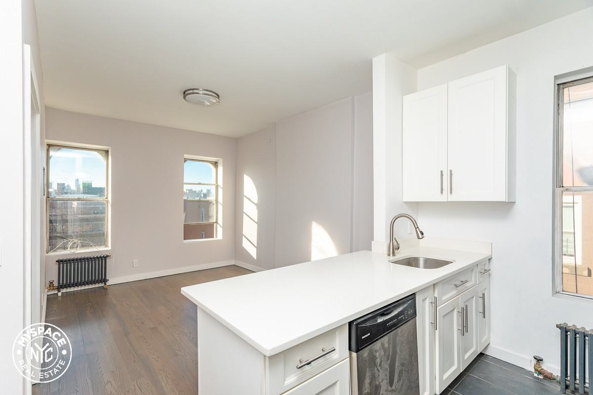 139 Tompkins Ave #4F