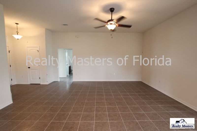 5621 Peach Dr - Photo 3 of 22