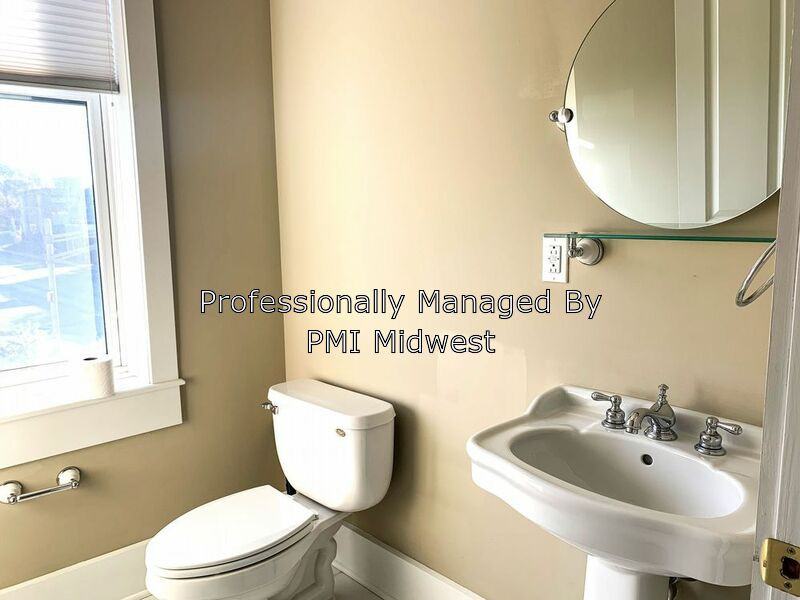 152 E 22nd St - Photo 3 of 11