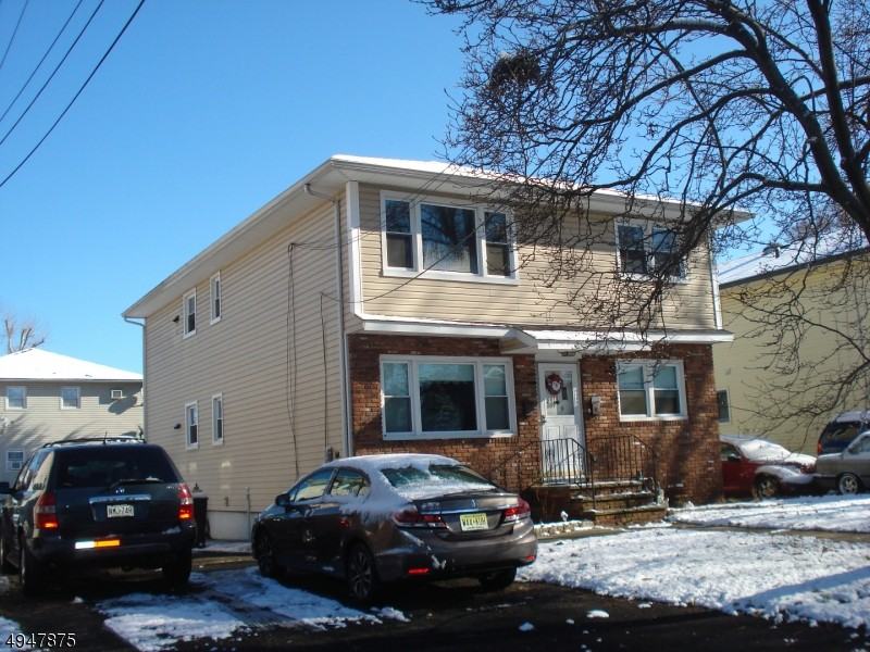 219 N 15th St - Photo 2 of 3