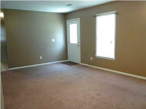 105 Atlanta Rd - Photo 2 of 5