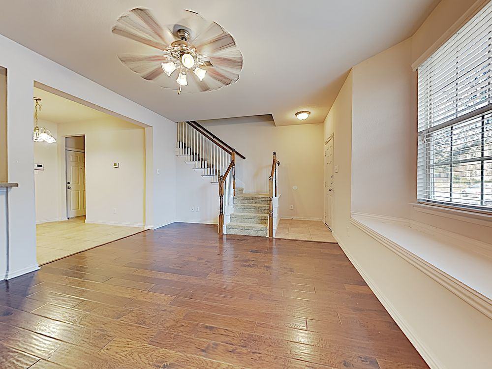 3060 Peyton Brook Dr - Photo 3 of 14