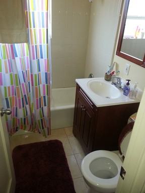 142 SW 185th St - Photo 3 of 5