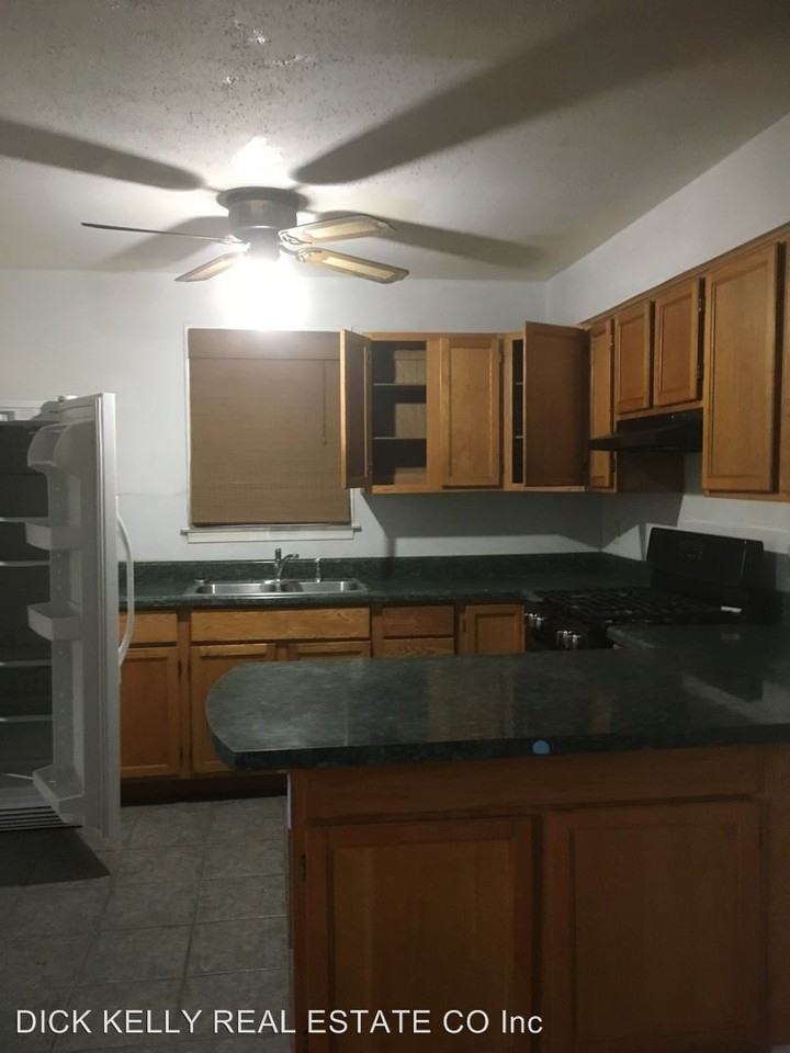 908 Widgeon Rd - Photo 3 of 13