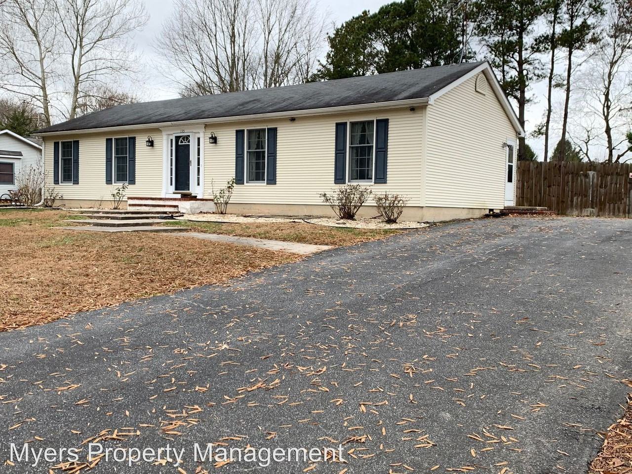 135 Dailey Drive - Photo 2 of 20