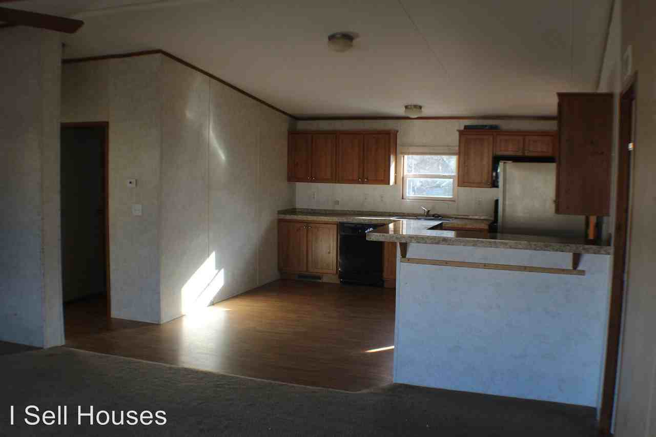 703 W Chickasaw St - Photo 2 of 6