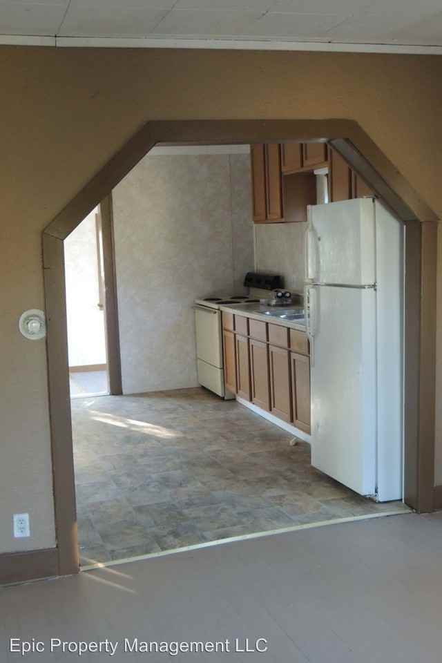 N1038 Vinne Haha - Photo 2 of 6