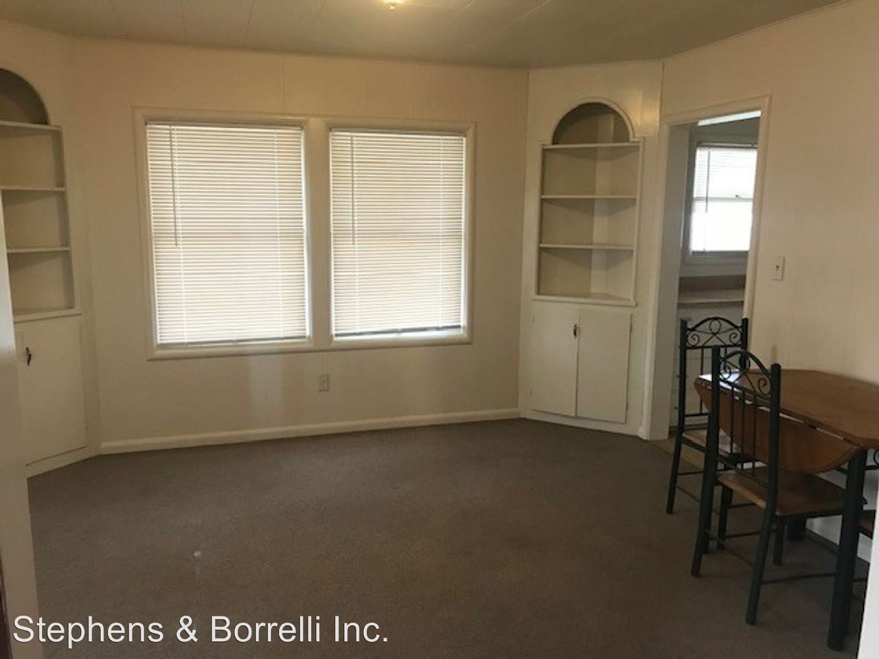 1060 R Street - Photo 2 of 7