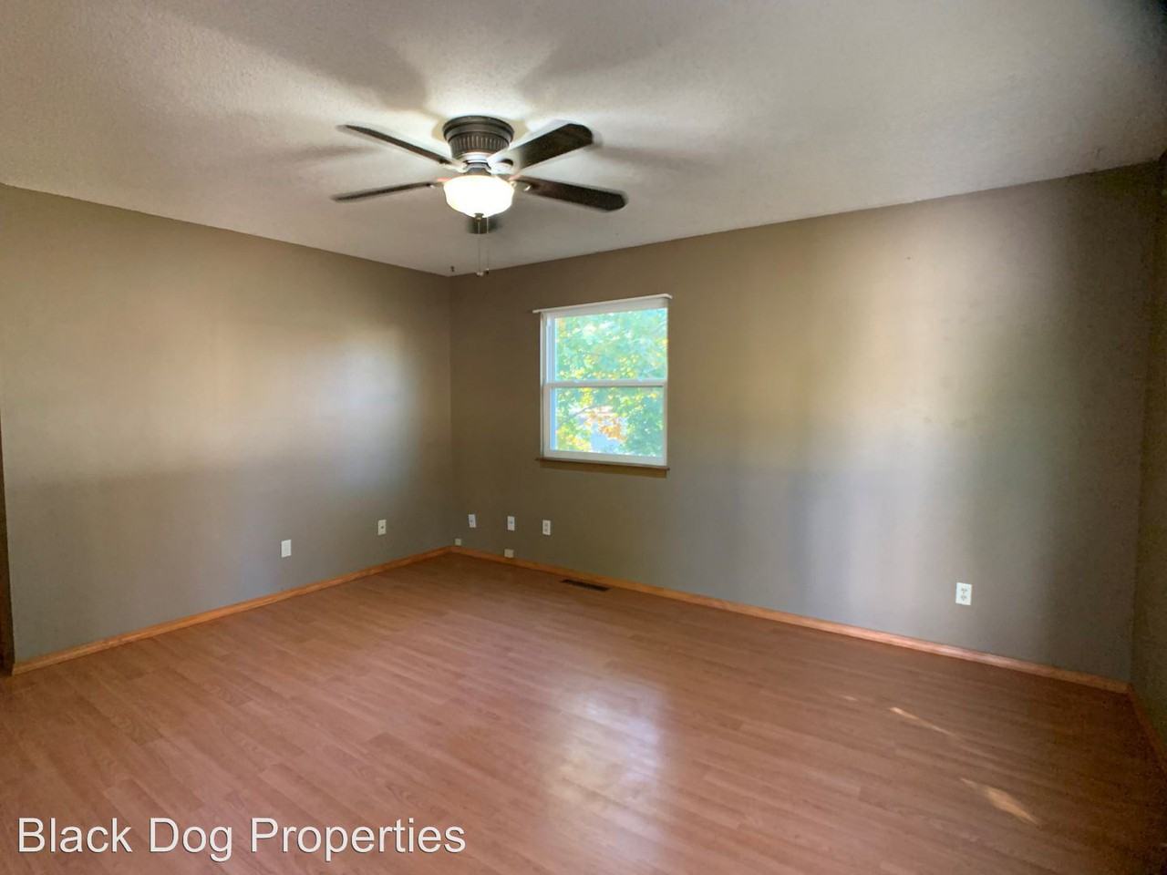 503 Mustang Drive - Photo 2 of 15