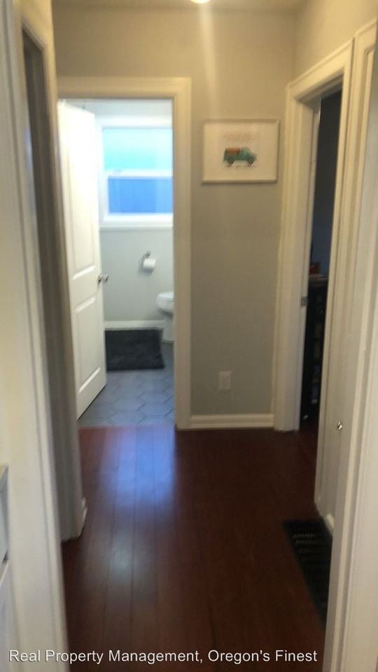 8535 Se Hood Street - Photo 3 of 27