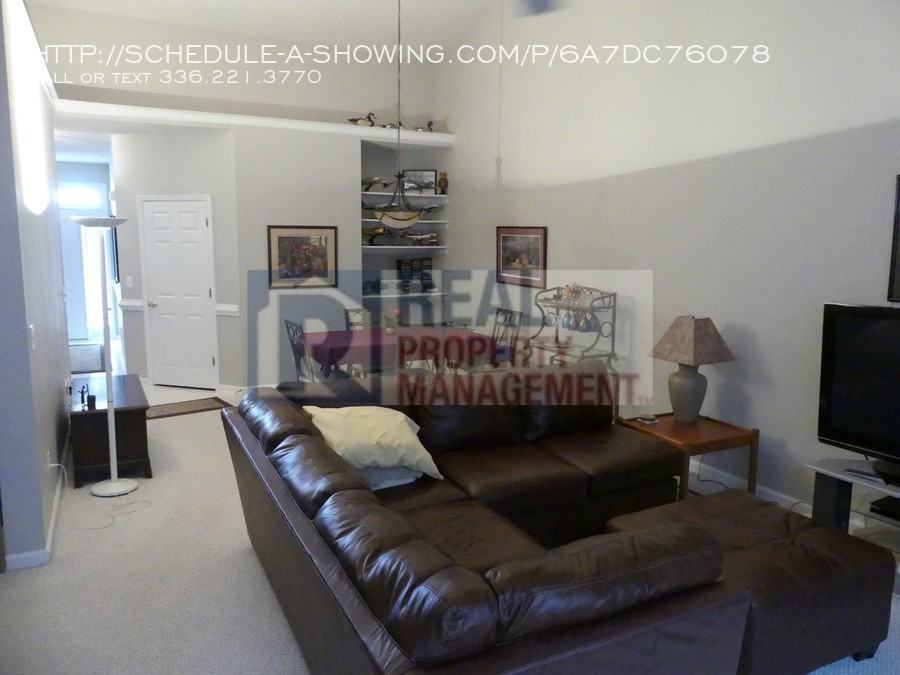 4703 Towne Ridge Drive - Photo 3 of 27