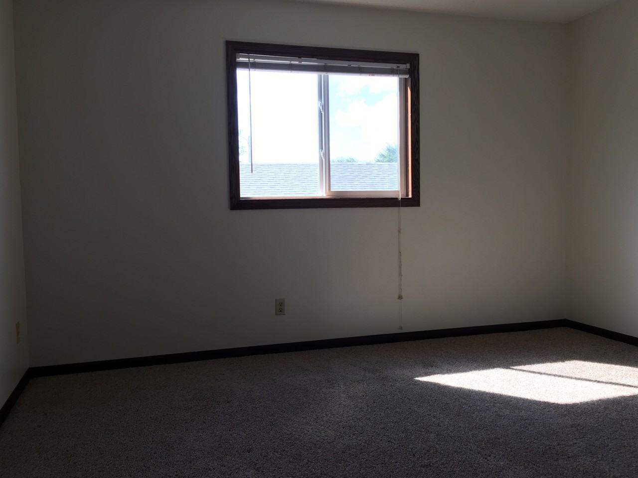 1652 8th Street North - Photo 3 of 7