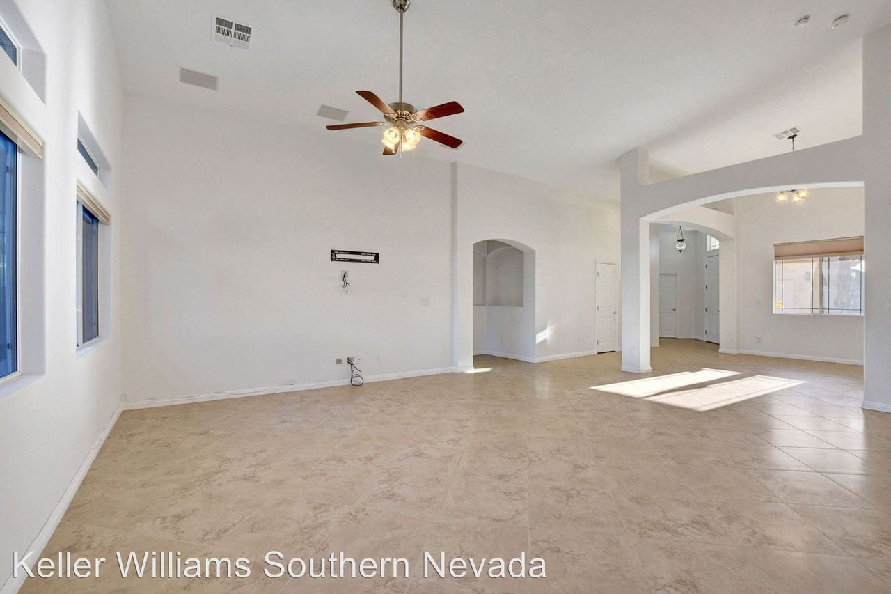 8144 Turbys Treehouse Place - Photo 3 of 40