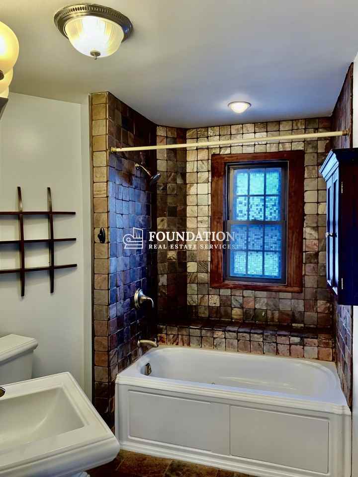 51 Broadway - Photo 2 of 18