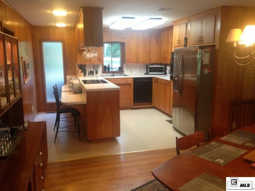 404 Forest Circle - Photo 2 of 5