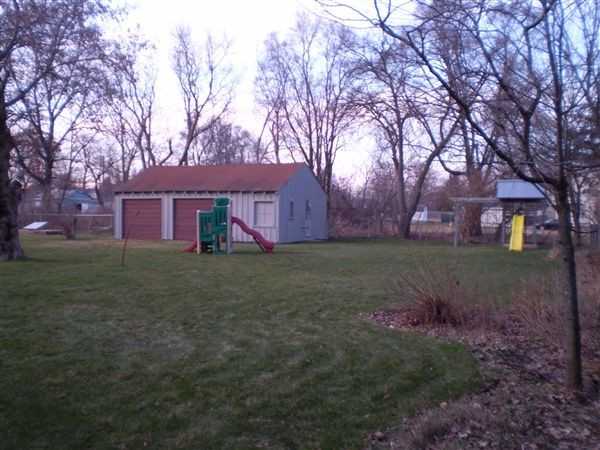 265 E Livingston Rd - Photo 3 of 5