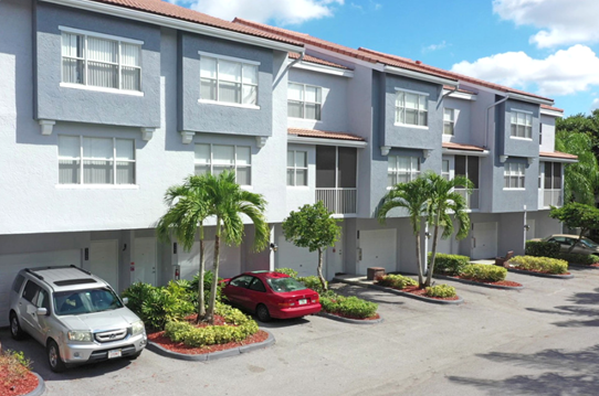 Windsor Castle Luxury Rental Community - Photo 2 of 50