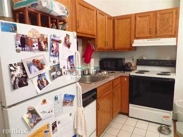 29 Spruce St - Photo 2 of 10