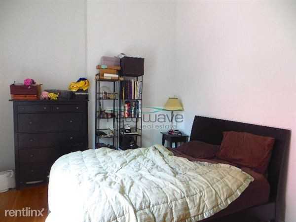 29 Spruce St - Photo 3 of 10