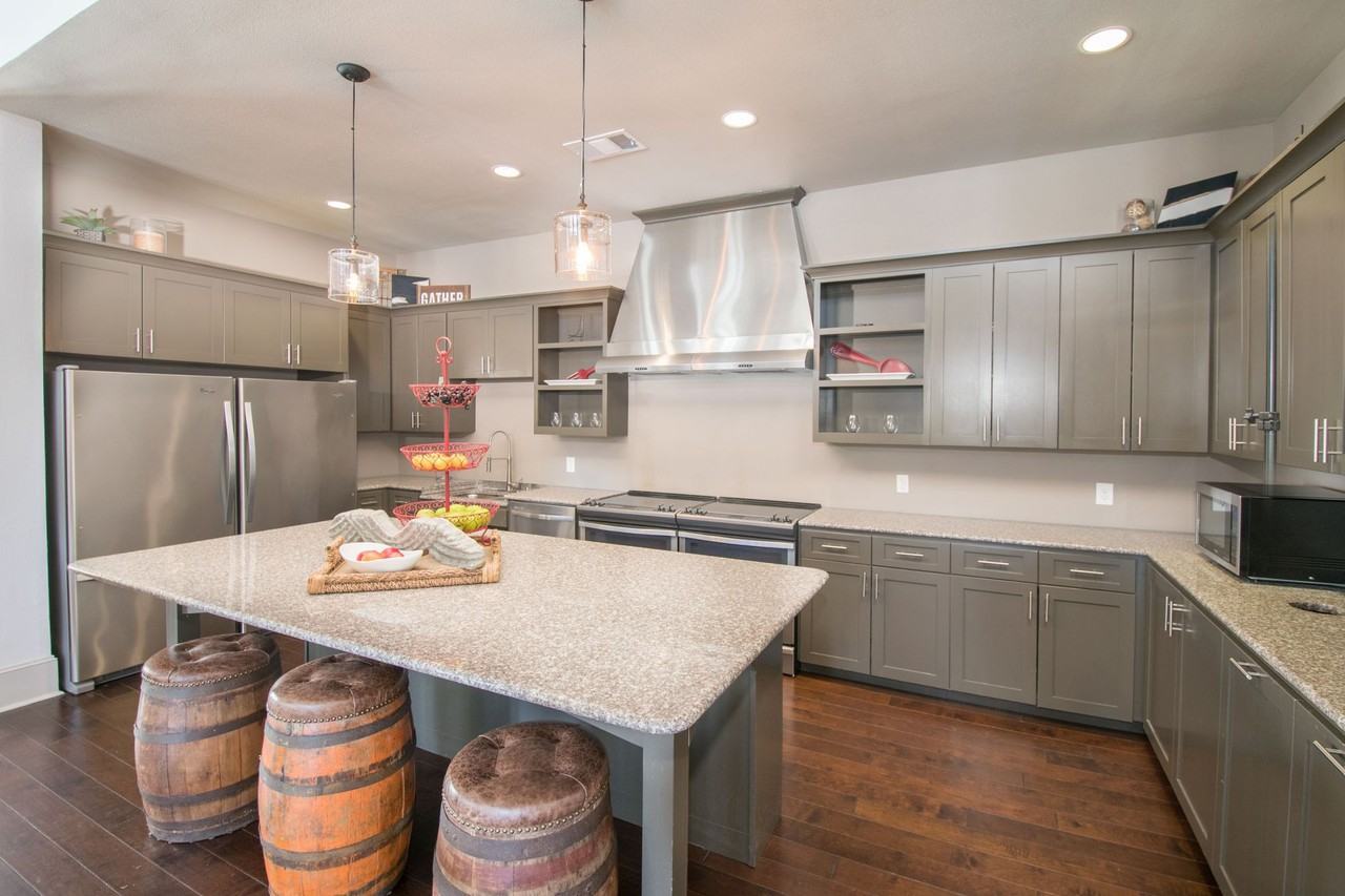 Carrington Oaks - Photo 3 of 23