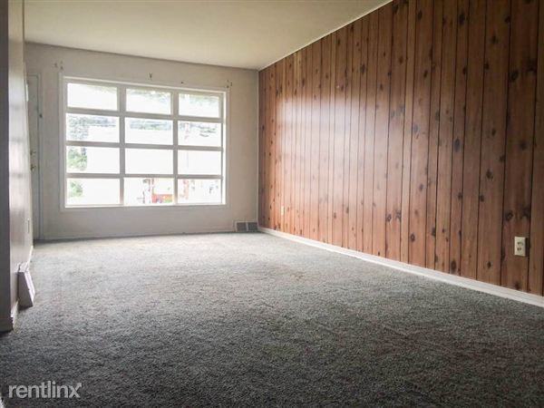 1101 Church St - Photo 2 of 5