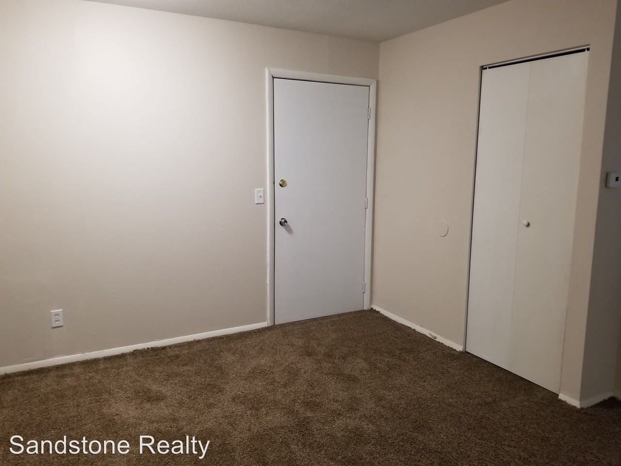 540 W. College - Photo 3 of 18