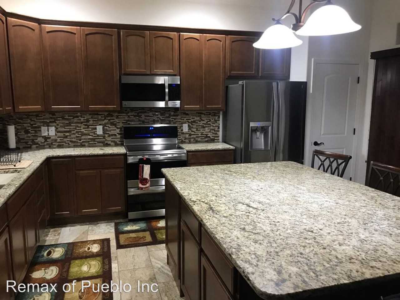 1001 Willowcrest Pl - Photo 2 of 13