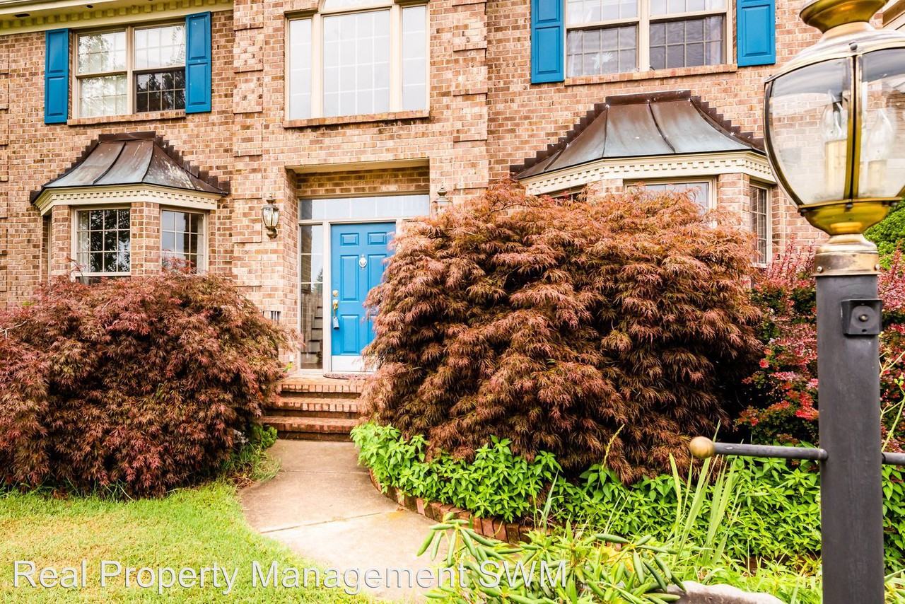 2143 Winter Way - Photo 2 of 32