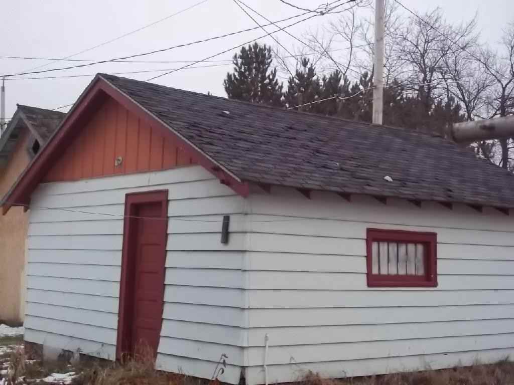 333 3rd Ave - Photo 2 of 7